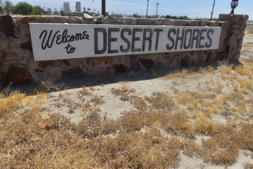 DESERT SHORES COMMERCIAL BUILDING: 3844 Scott Dr, Thermal, CA 92274
